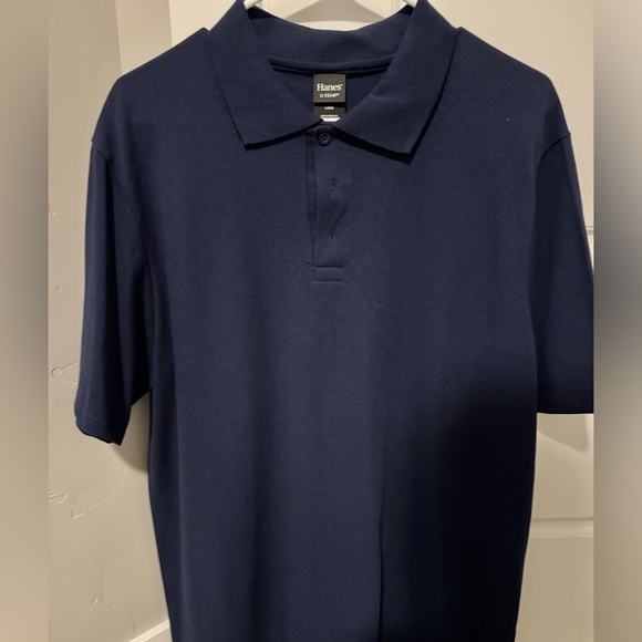 Hanes men’s polo… size large. Like new. Dark blue color - Picture 1 of 3